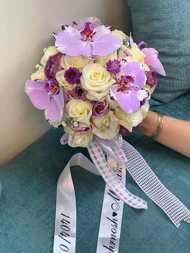 دسته گل عروس